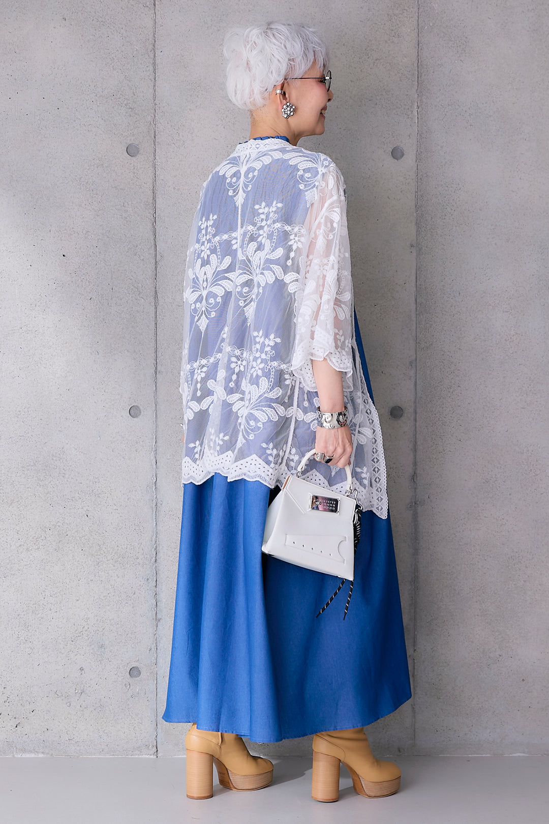 【予約】ソフトデニムシャーリングスタンドネックワンピース