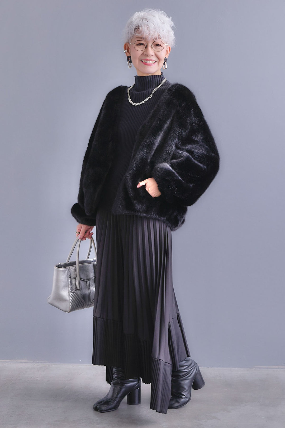 【SET】ボリュームスリーブハイネックリラクシーニット+ノーカラーラウンドシルエットファーコート+アシンメトリープリーツスカート(3set)