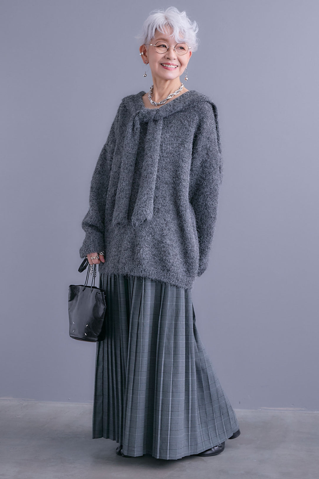 【予約】カーデケープVネックニット