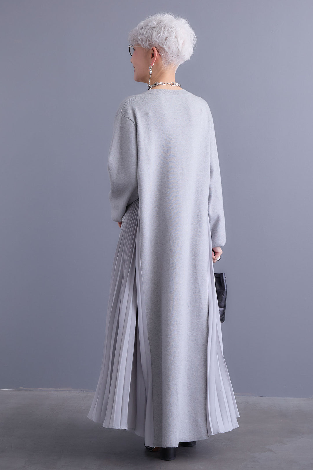 【予約】ZIPポケットサイドプリーツニットワンピース