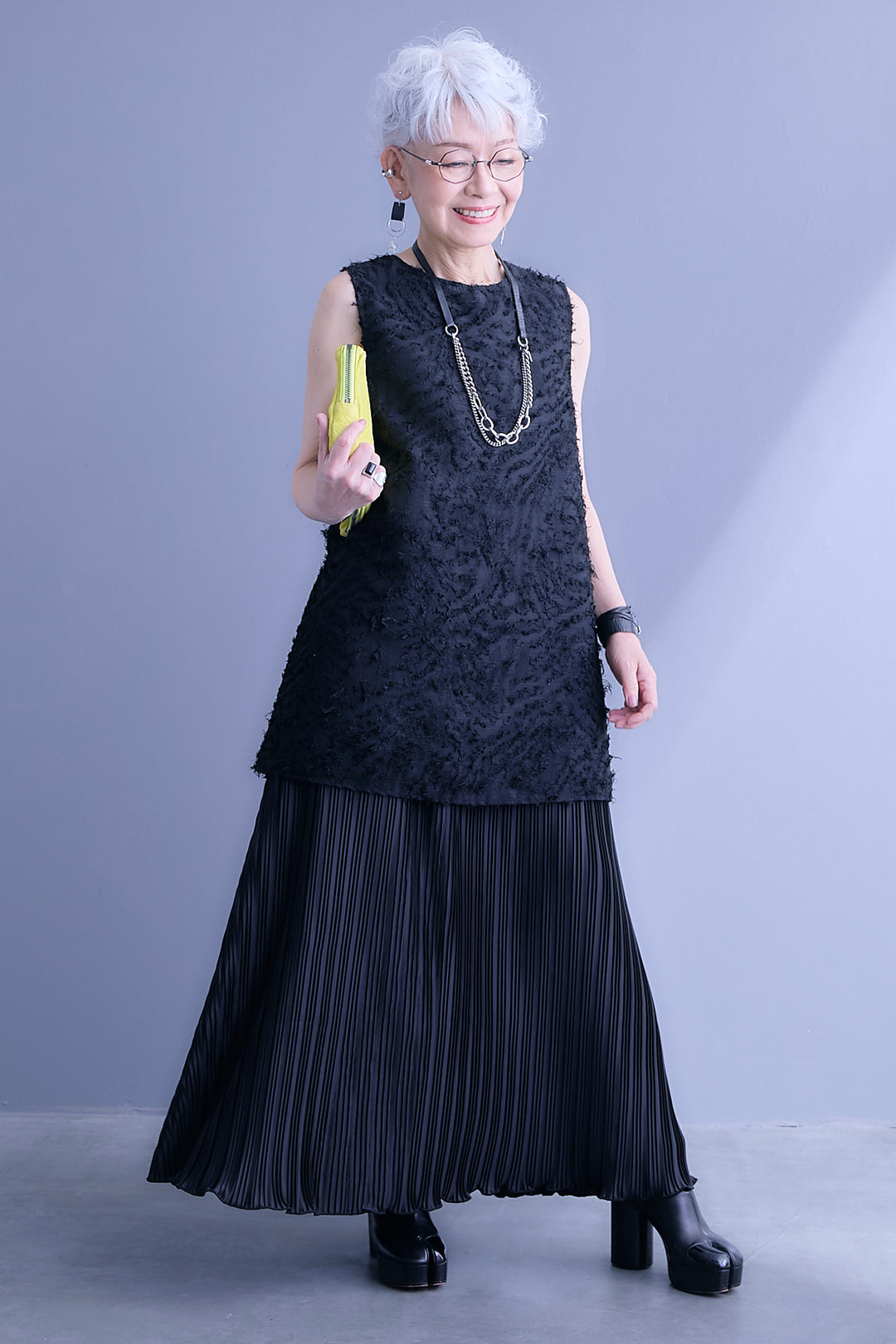 【予約】フェザージャガード×サテンプリーツノースリーブワンピース
