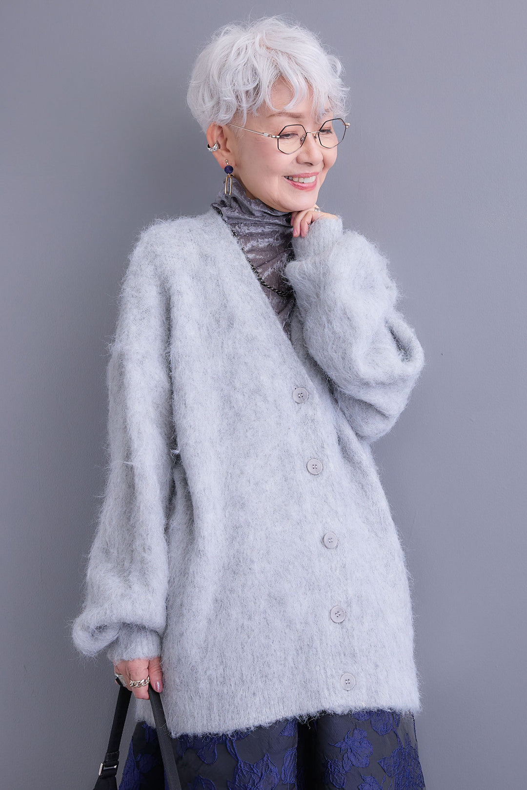 【予約】シャギーVネックニットカーディガン