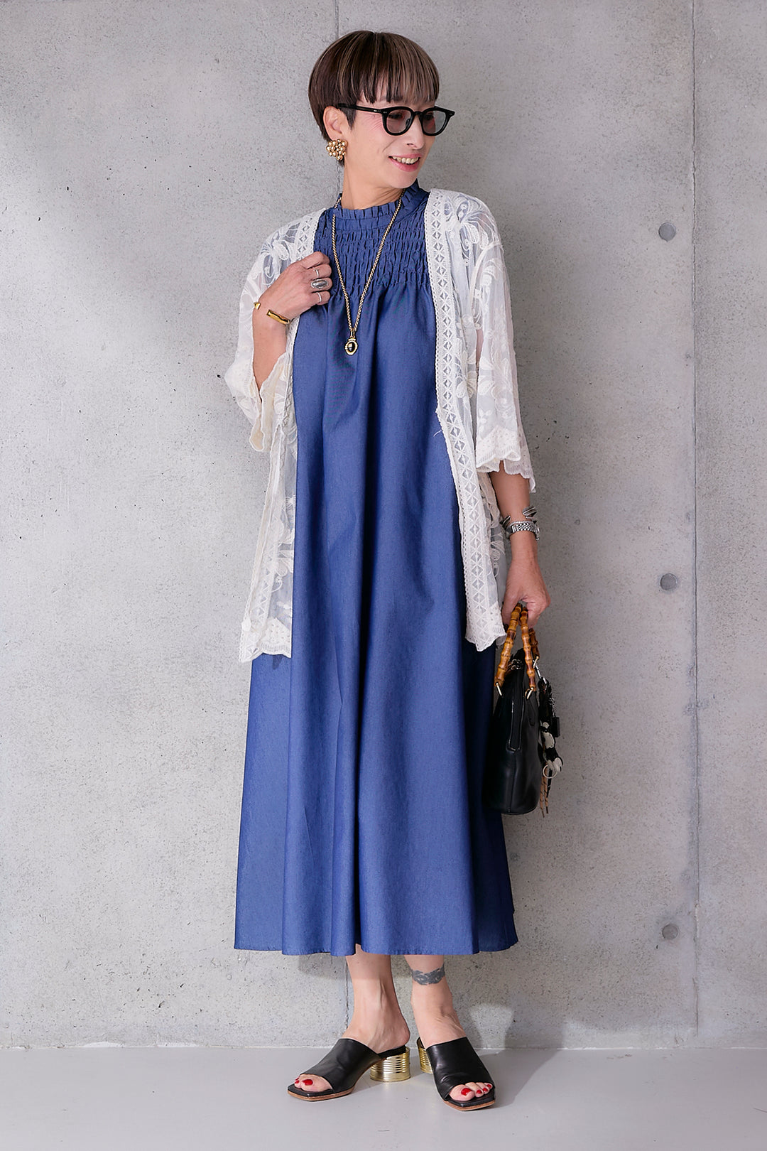 【予約】ソフトデニムシャーリングスタンドネックワンピース