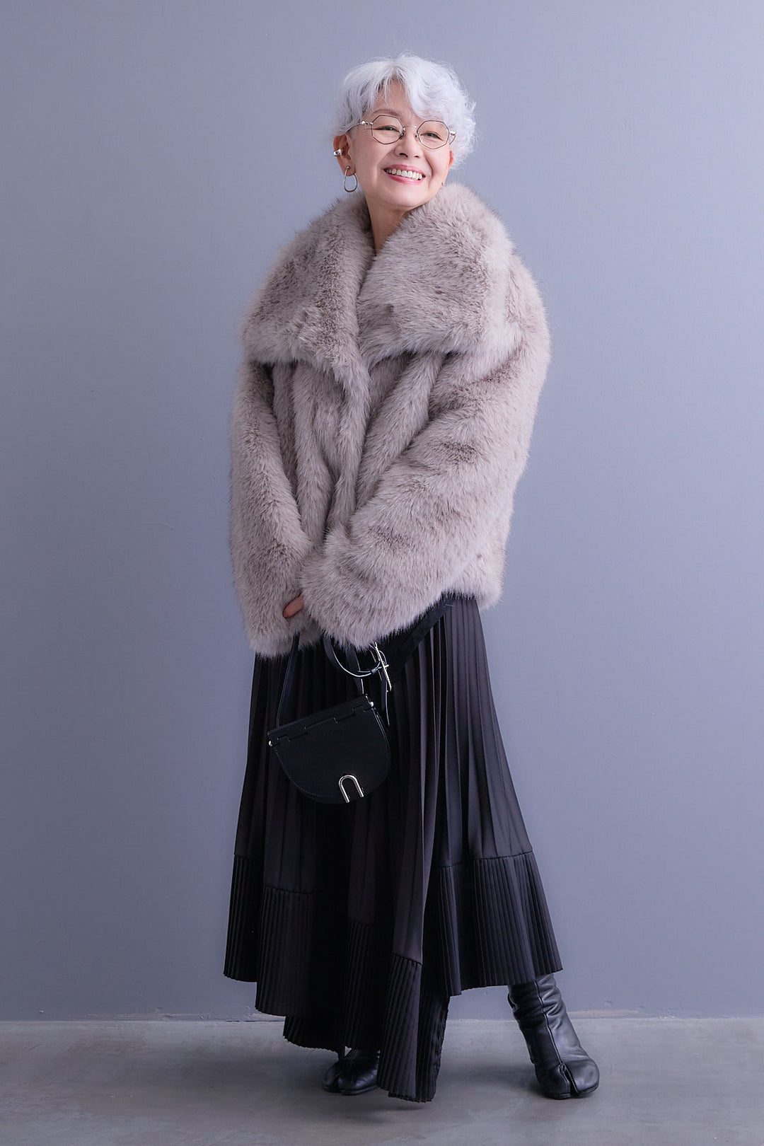 【SET】アシンメトリーロンT+オーバーカラーファーコート+アシンメトリープリーツスカート(3set)