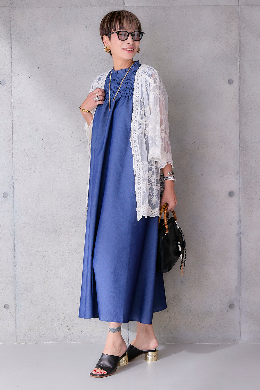 【予約】ソフトデニムシャーリングスタンドネックワンピース