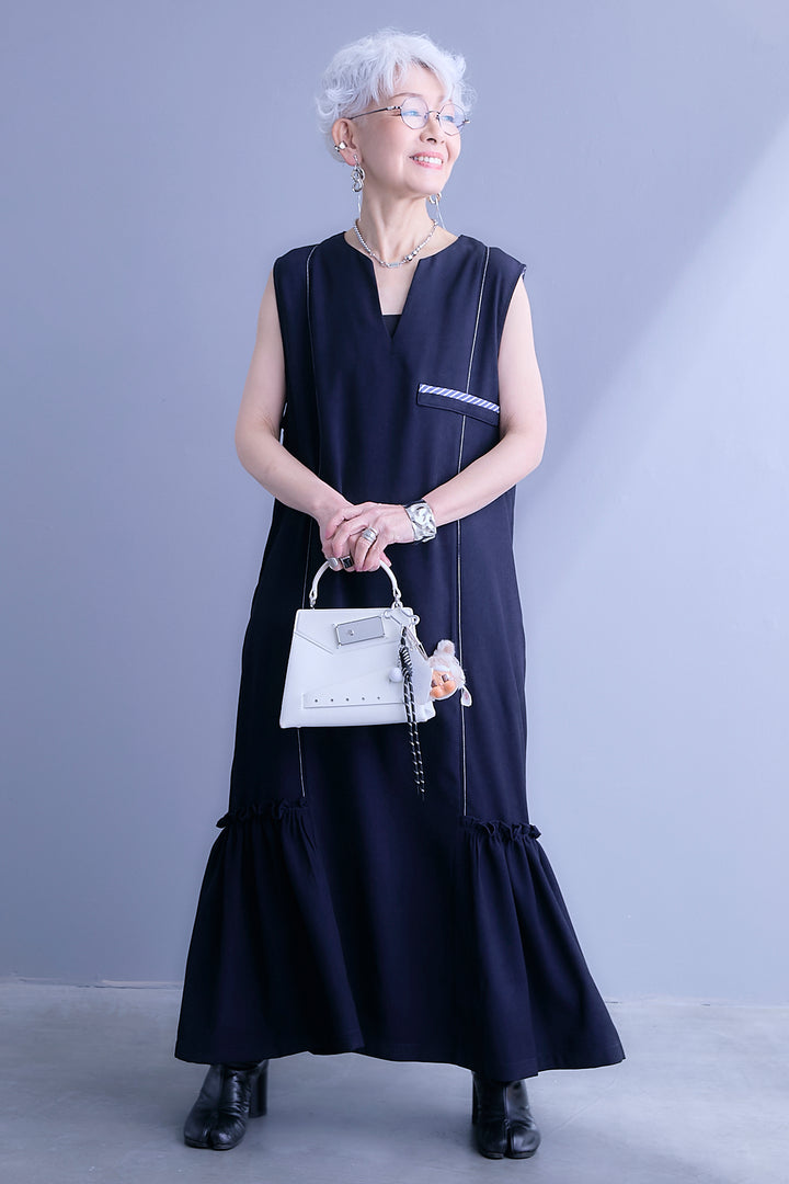 【予約】パイピングデザインスキッパーノースリーブワンピース