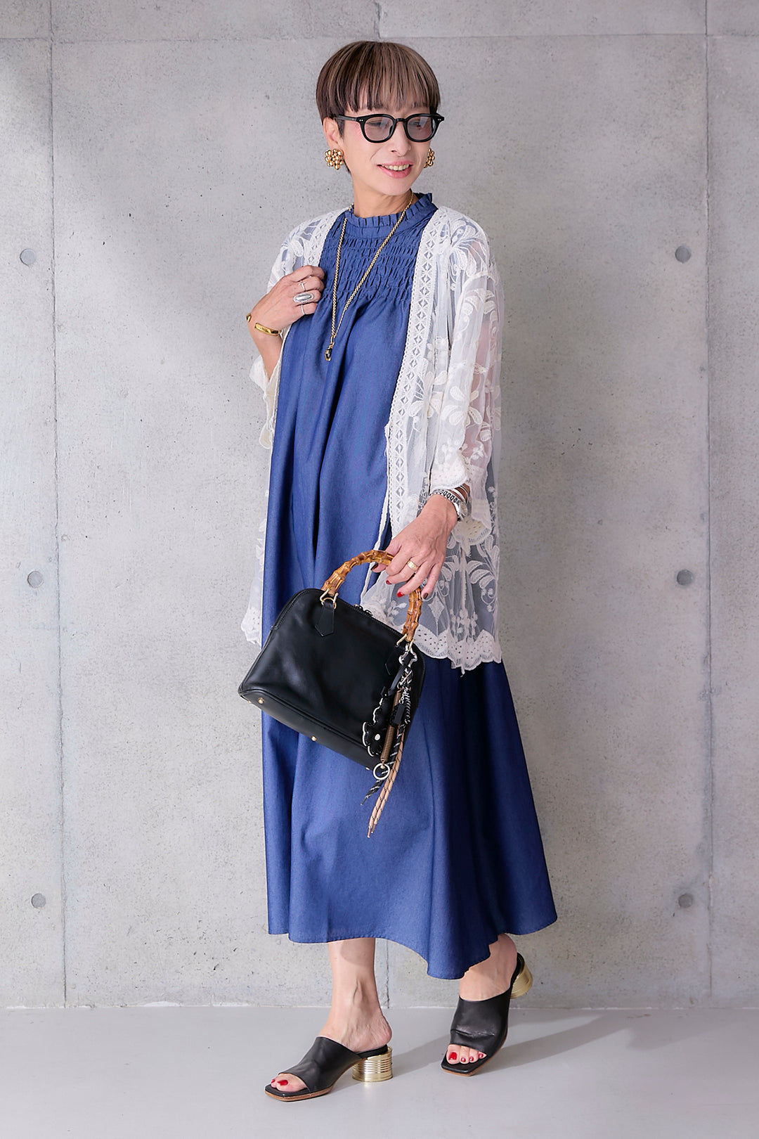 【予約】ソフトデニムシャーリングスタンドネックワンピース