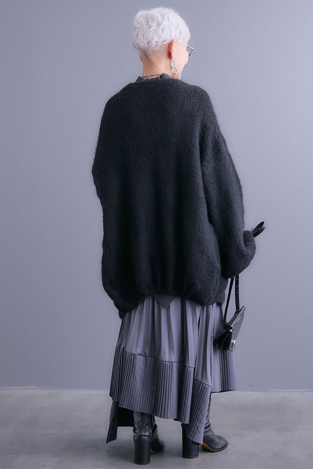 【SET】アシンメトリーオーバーニット+ボリュームスリーブニットカーディガン+アシンメトリープリーツスカート(3set)