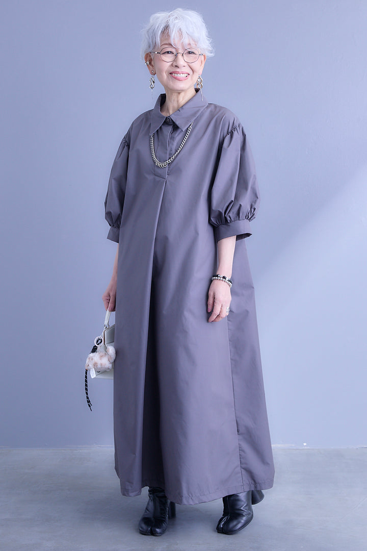 【予約】バックロゴエンブロイダリーボリュームスリーブシャツワンピース