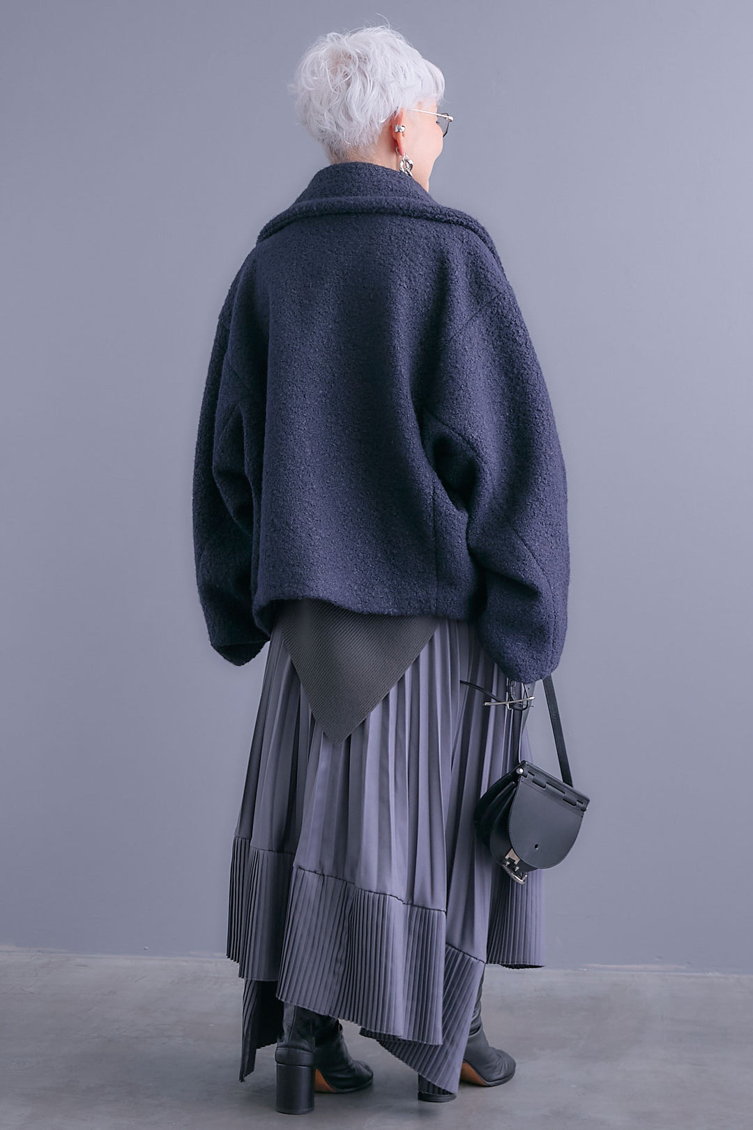 【SET】アシンメトリーオーバーニット+ブークレーオーバーミディコート+アシンメトリープリーツスカート(3set)