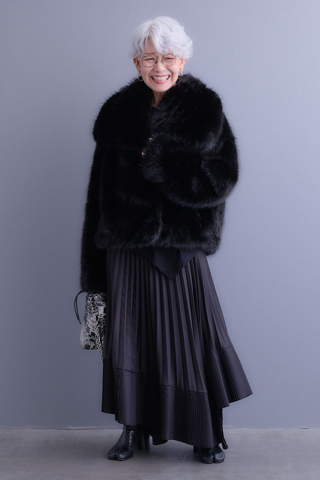 【SET】アシンメトリーロンT+オーバーカラーファーコート+アシンメトリープリーツスカート(3set)