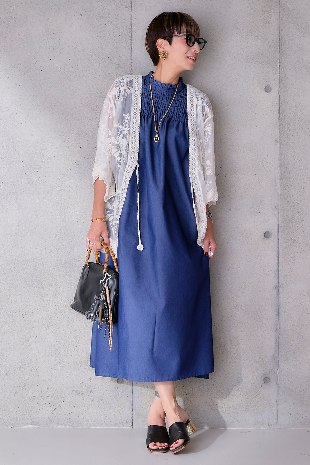 【予約】ソフトデニムシャーリングスタンドネックワンピース