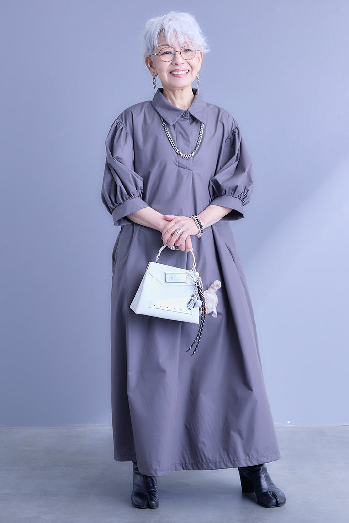 【予約】バックロゴエンブロイダリーボリュームスリーブシャツワンピース