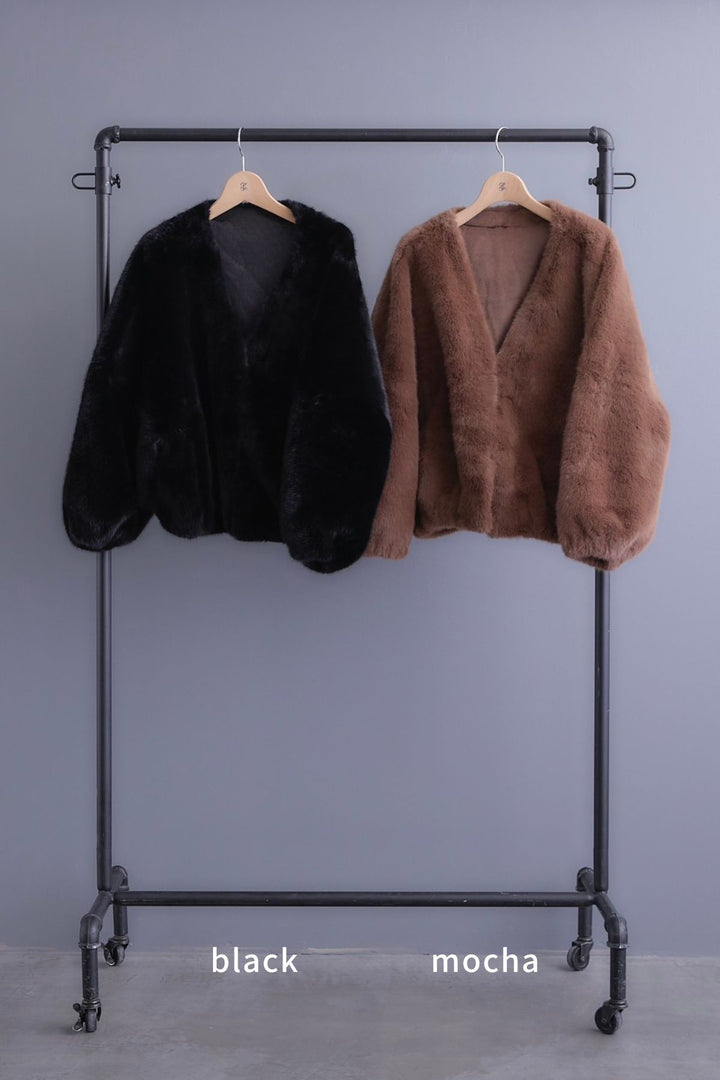 【SET】ボリュームスリーブハイネックリラクシーニット+ノーカラーラウンドシルエットファーコート+アシンメトリープリーツスカート(3set)