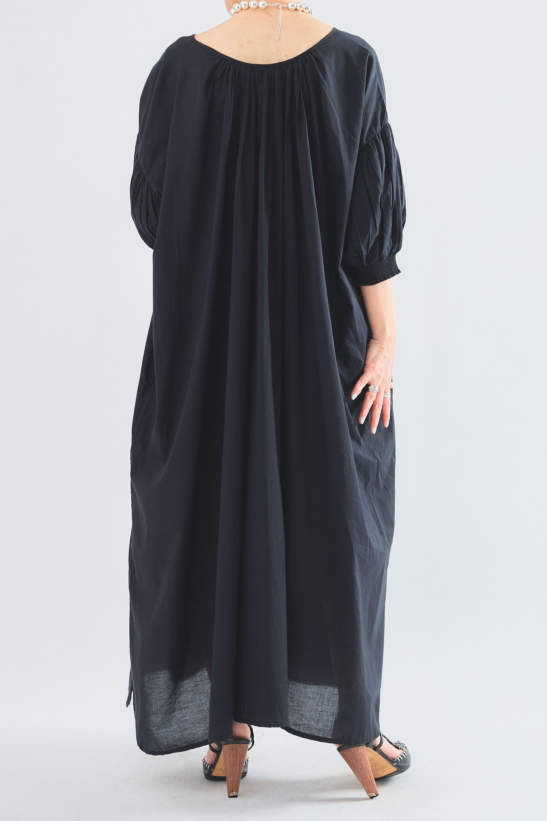 即納】前後2wayキャブリックギャザーワンピース – AIJAN