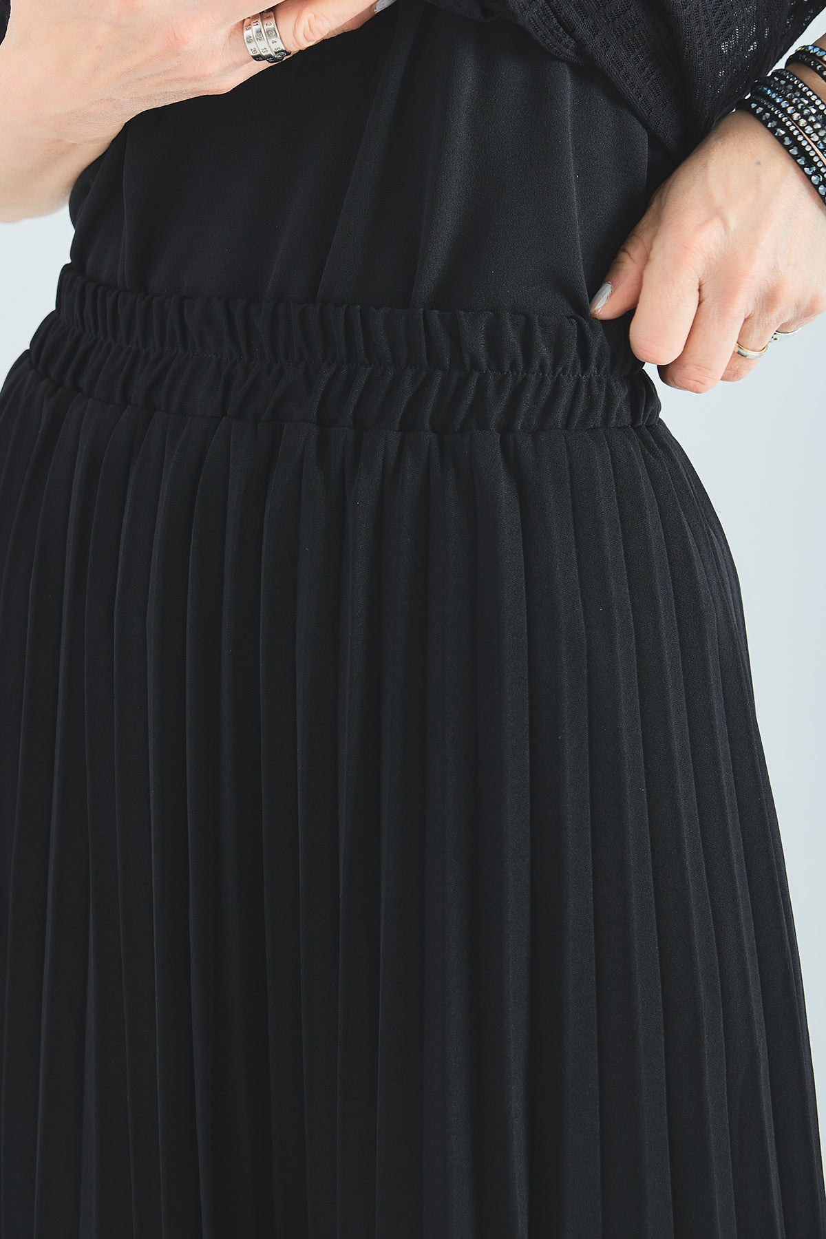 予約】アシンメトリーラッフルプリーツスカート – AIJAN