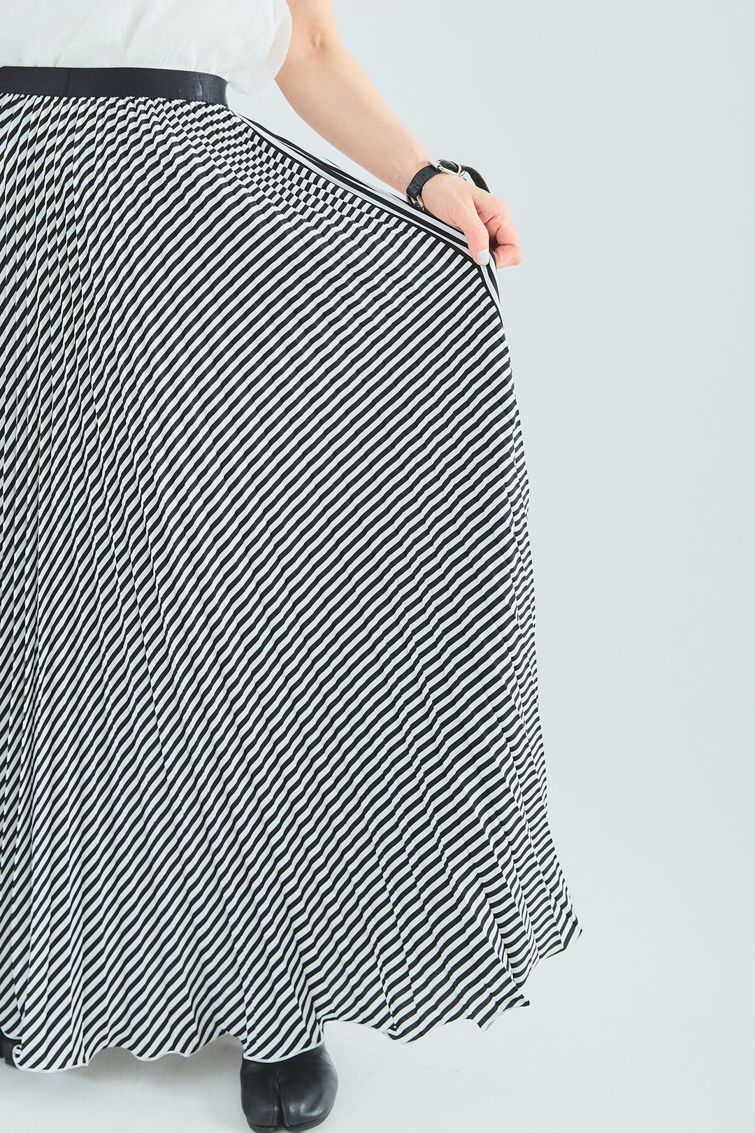 【SET】ティアードバックロングシャツ+サマーストライプロングスカート(2set)