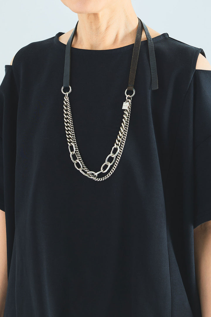 【予約】カッティングショルダーオーバートップス