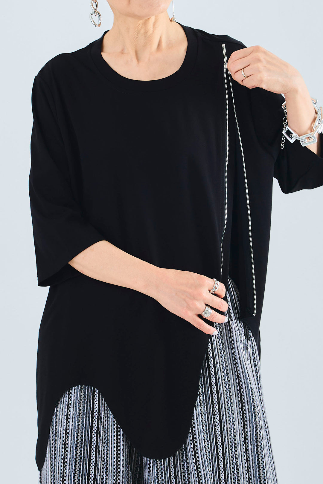 【予約】ZIPデザインカーブスリットT