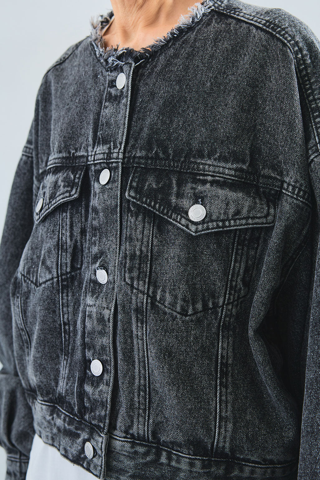予約】ボリュームスリーブノーカラーデニムジャケット – AIJAN