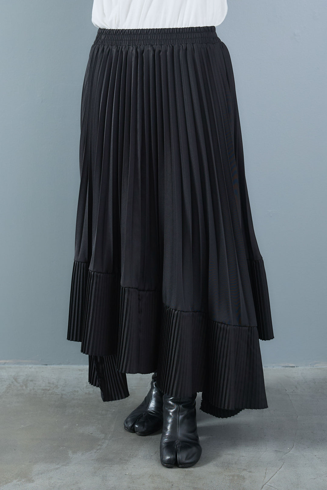 【SET】シャーリングスリーブバックロングプルオーバー+アシンメトリープリーツスカート(2set)