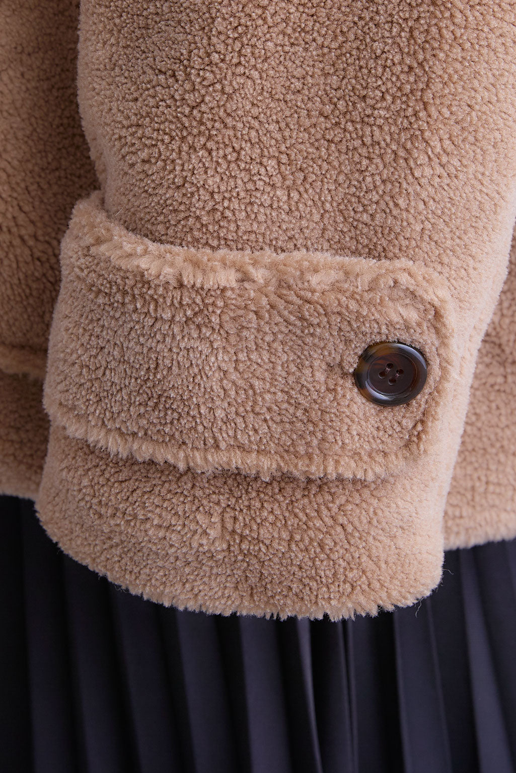 【SET】テディボアフラットカラーコート+アシンメトリープリーツスカート(2set)