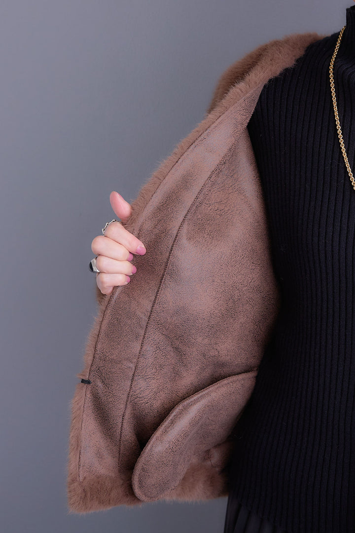 【予約】ノーカラーラウンドシルエットファーコート