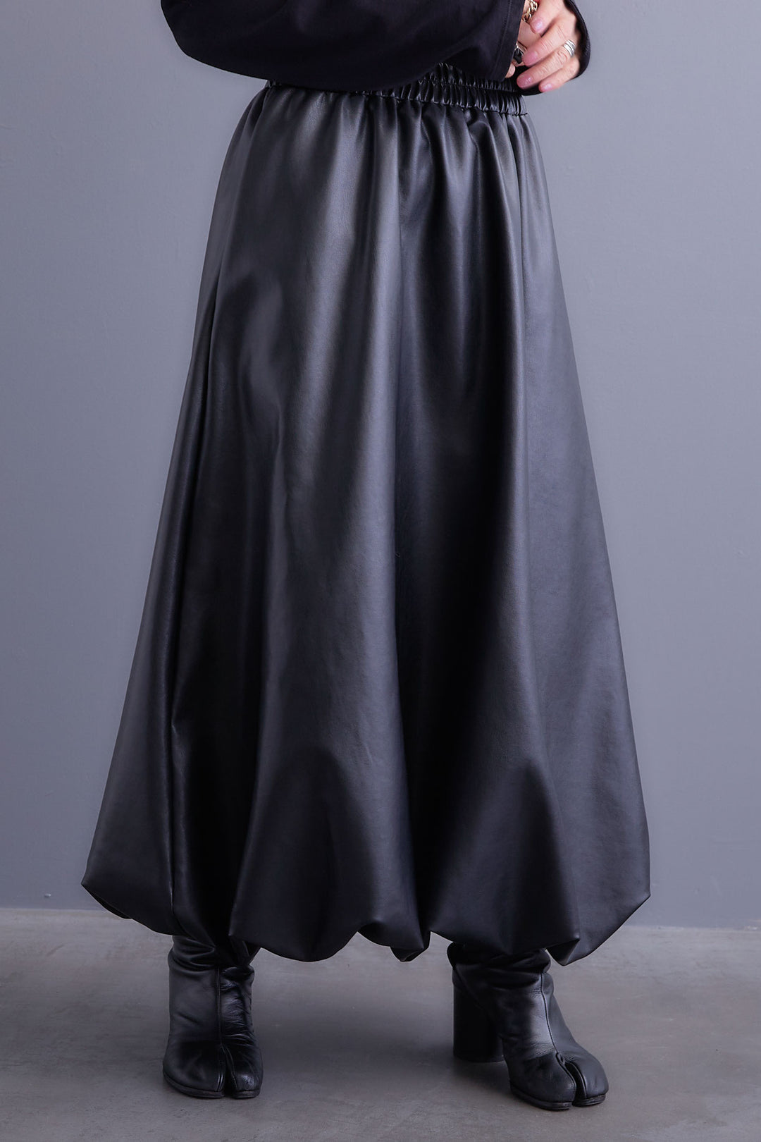 【SET】デニムポケットZIPニットカーディガン+バルーンシルエットエコレザースカート(2set)