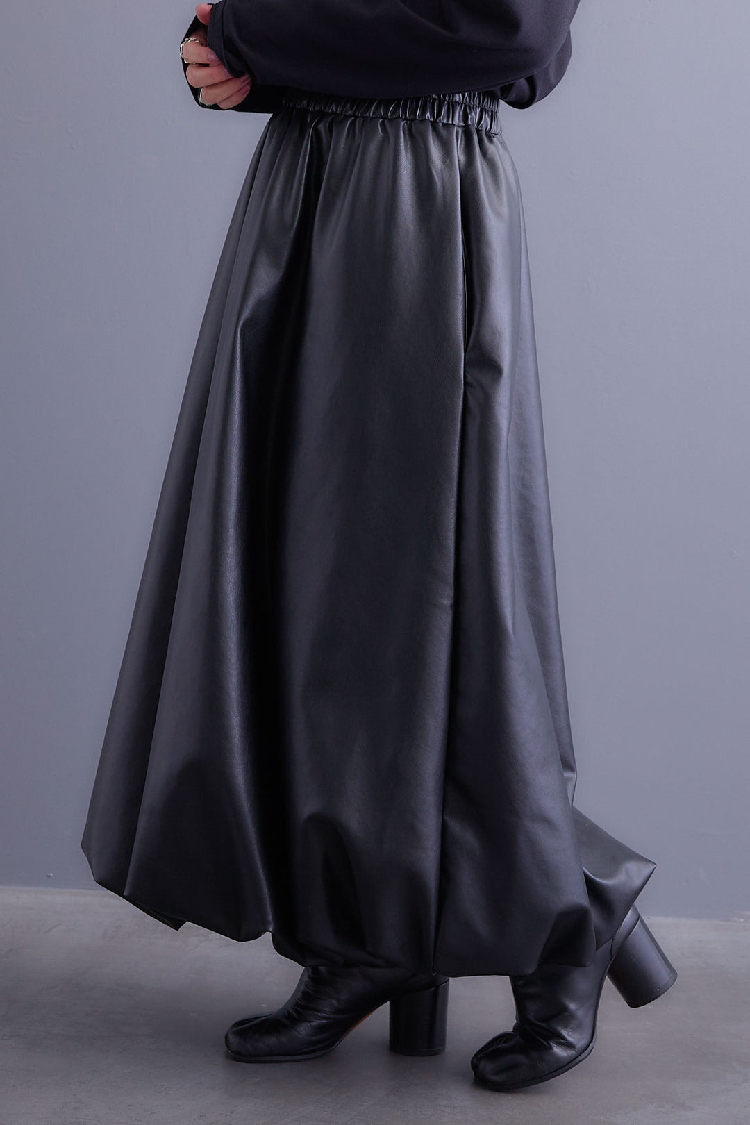 【SET】デニムポケットZIPニットカーディガン+バルーンシルエットエコレザースカート(2set)