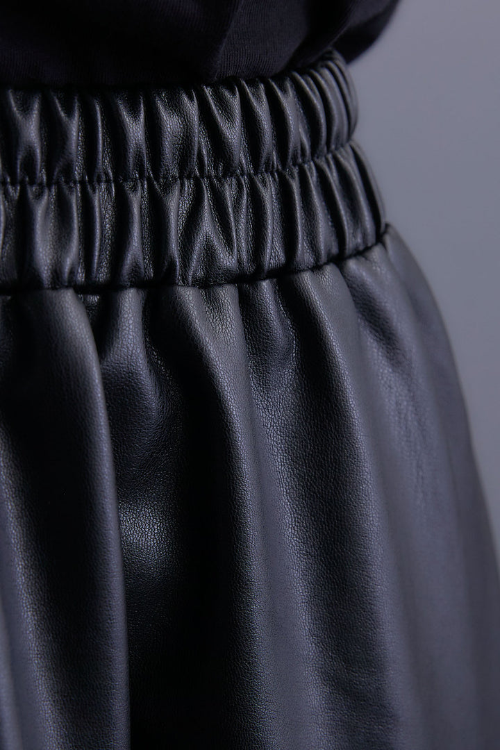 【予約】バルーンシルエットエコレザースカート