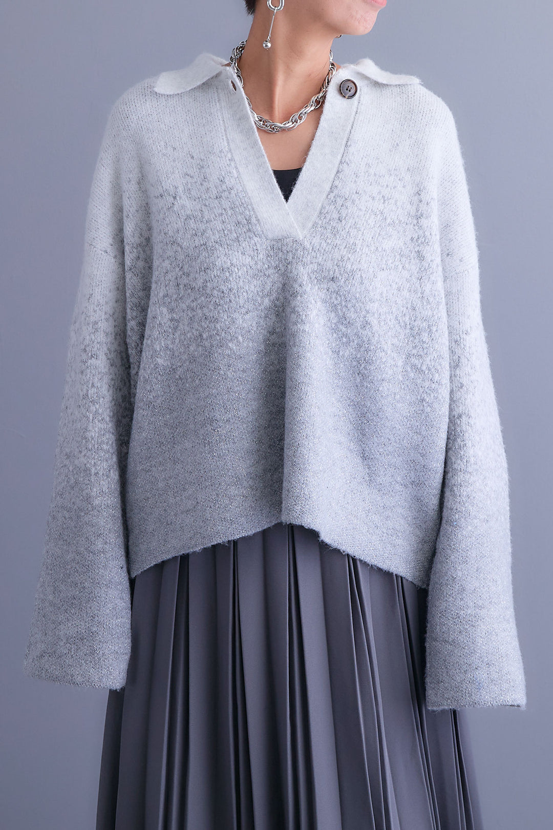 【予約】グラデーションラメキーネックニット