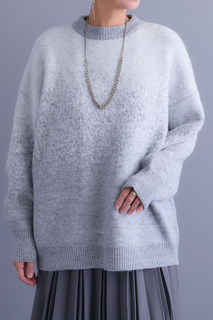 【予約】グラデーションラメクルーネックニット