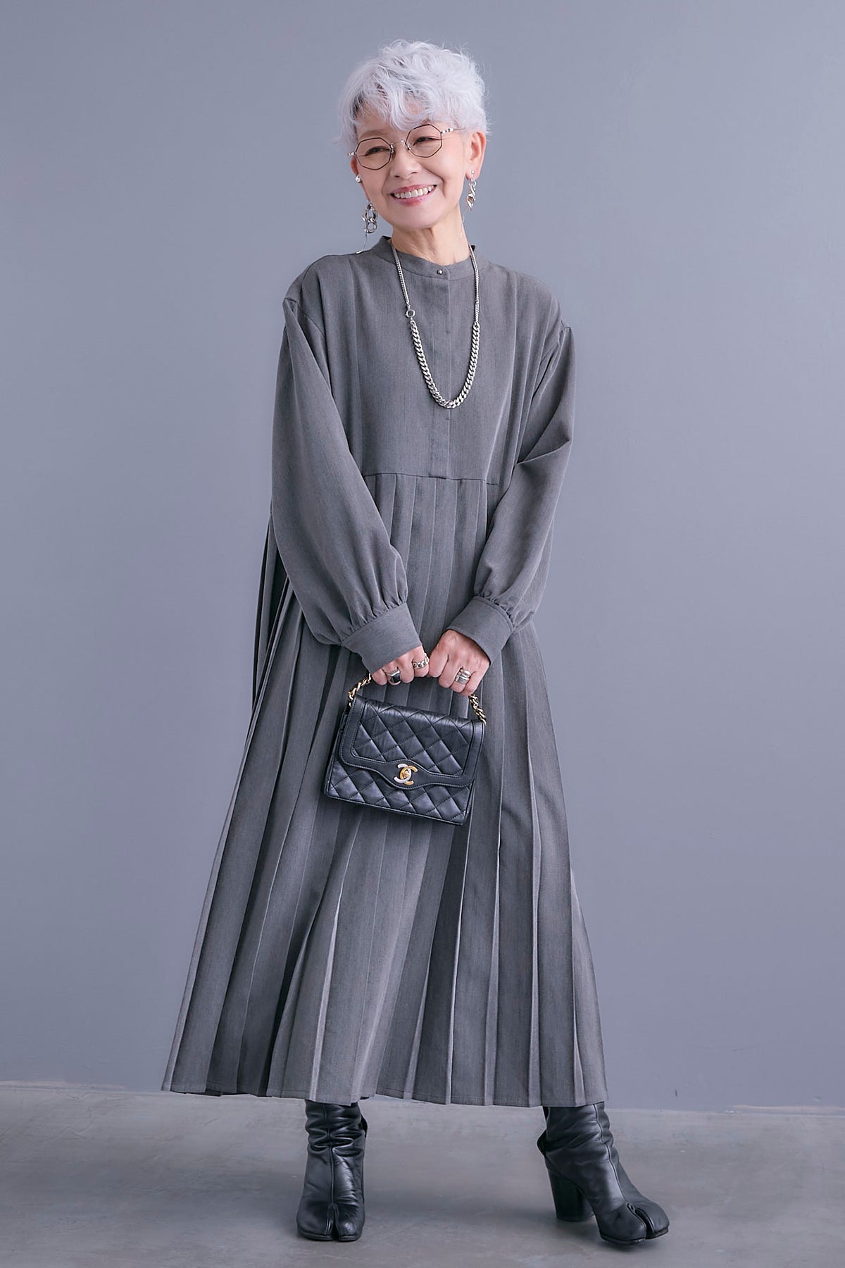 予約】イレギュラープリーツワンピース – AIJAN