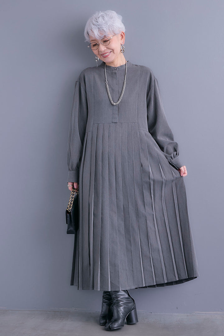 【予約】イレギュラープリーツワンピース