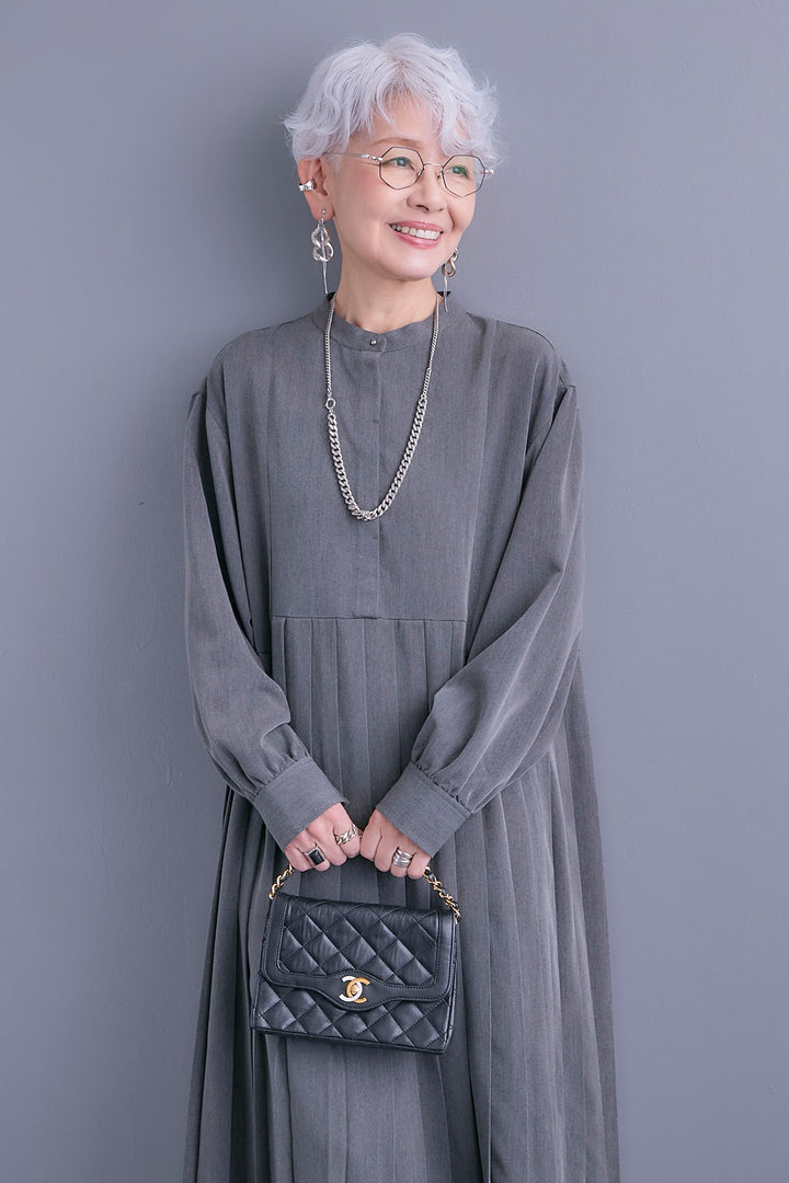 【予約】イレギュラープリーツワンピース