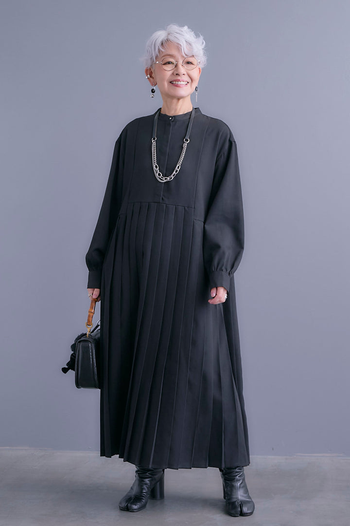 【予約】イレギュラープリーツワンピース