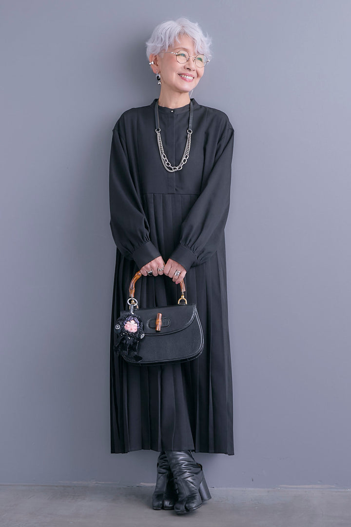 【予約】イレギュラープリーツワンピース