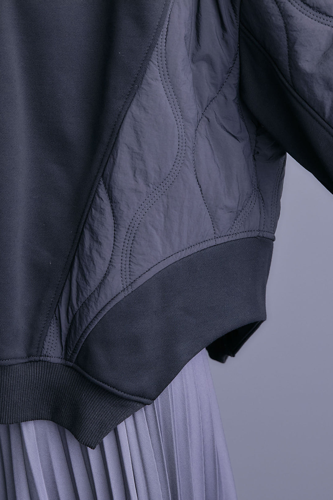 【SET】キルティングドッキングデザインプルオーバー+アシンメトリープリーツスカート(2set)