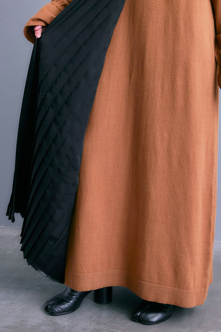 【予約】メタリックプリーツドッキングニットワンピース