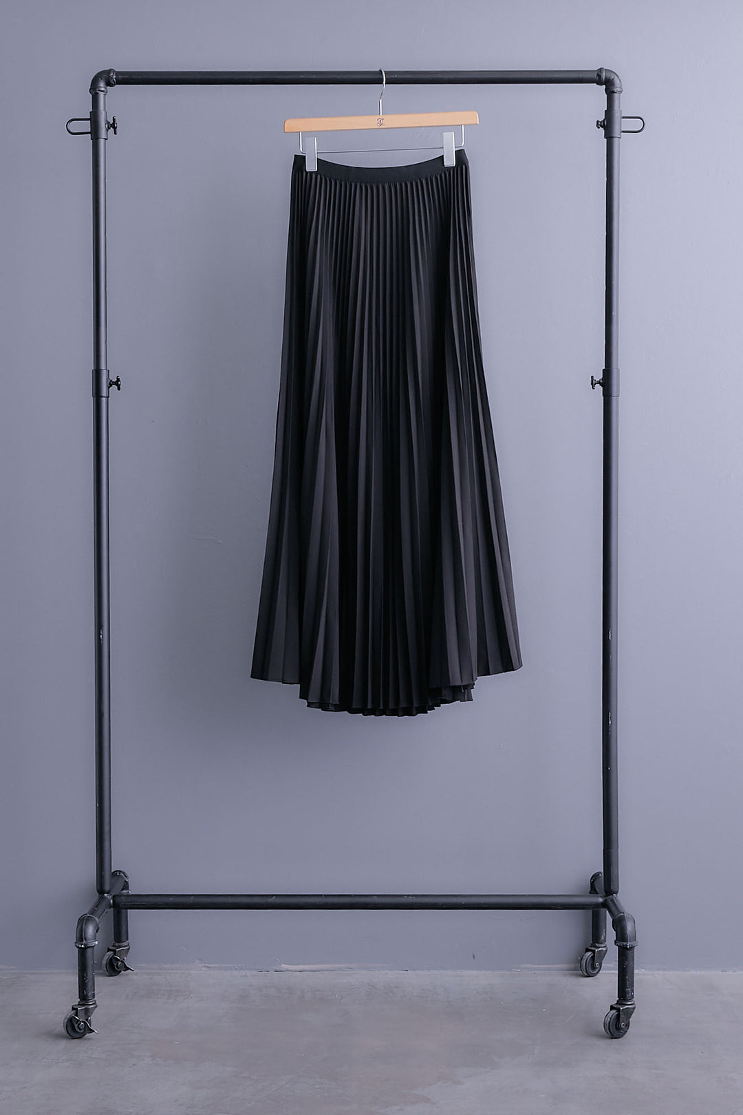 【SET】アシンメトリーボートネックドルマンニット+ルーズロングプリーツスカート(2set)