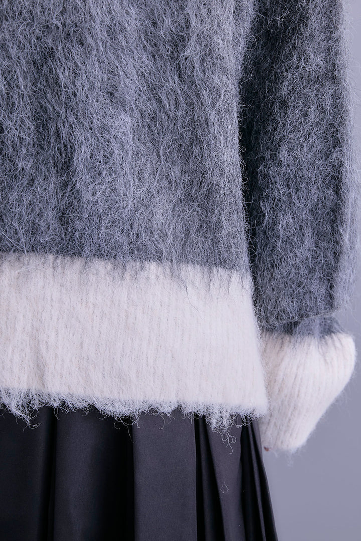 【予約】バイカラーモヘアシャギーニット