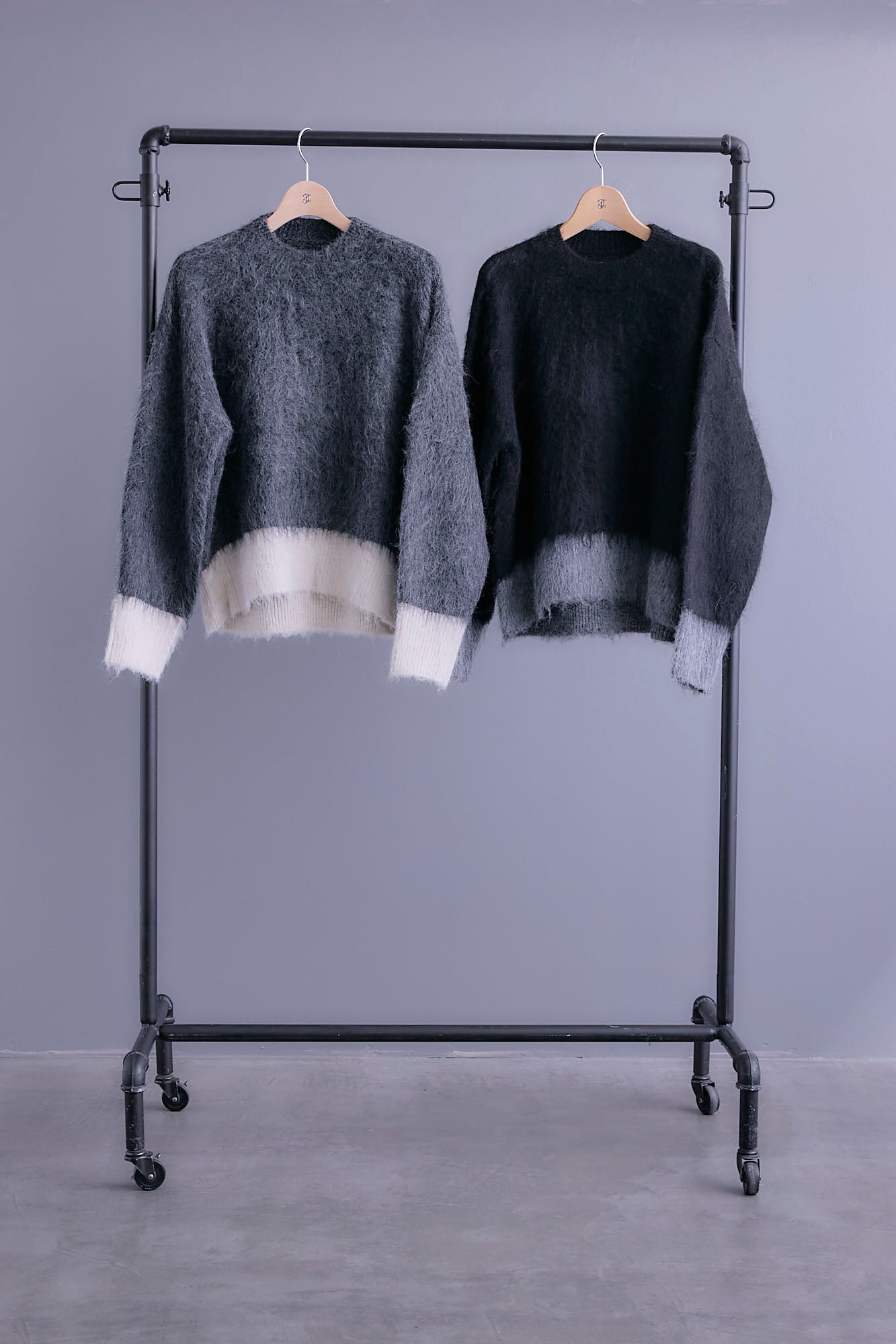 予約】バイカラーモヘアシャギーニット – AIJAN