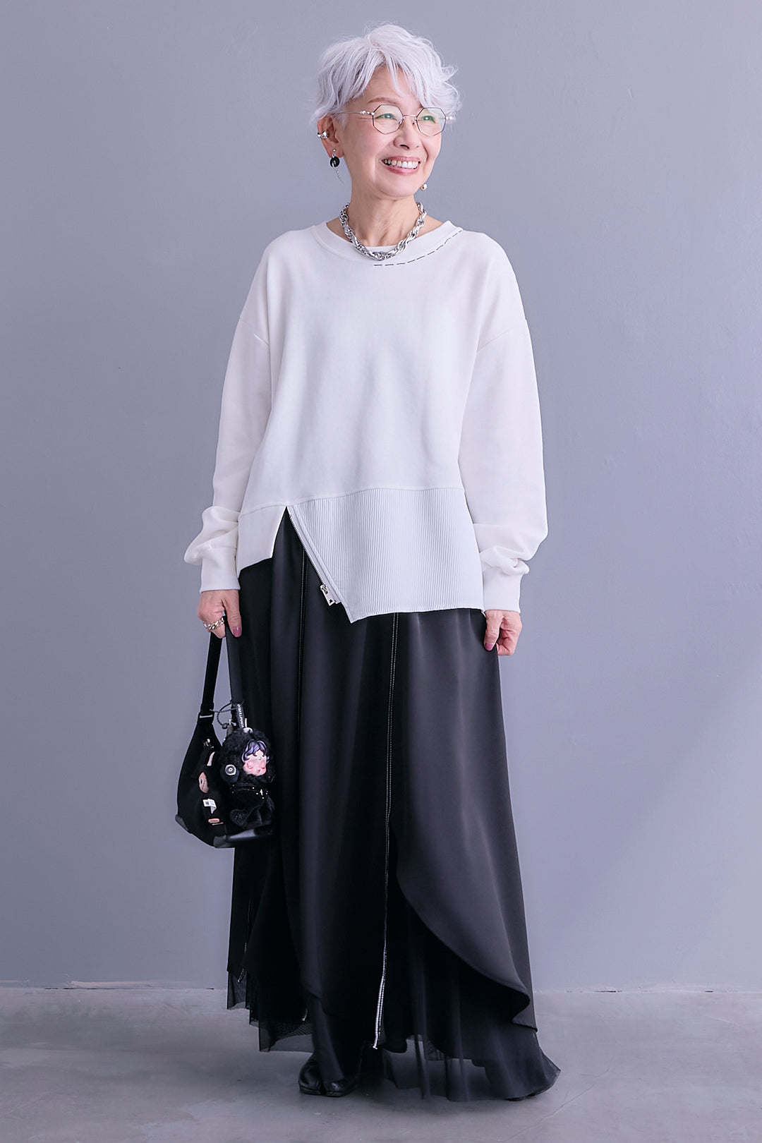 【予約】ステッチデザインアシメZIPプルオーバー