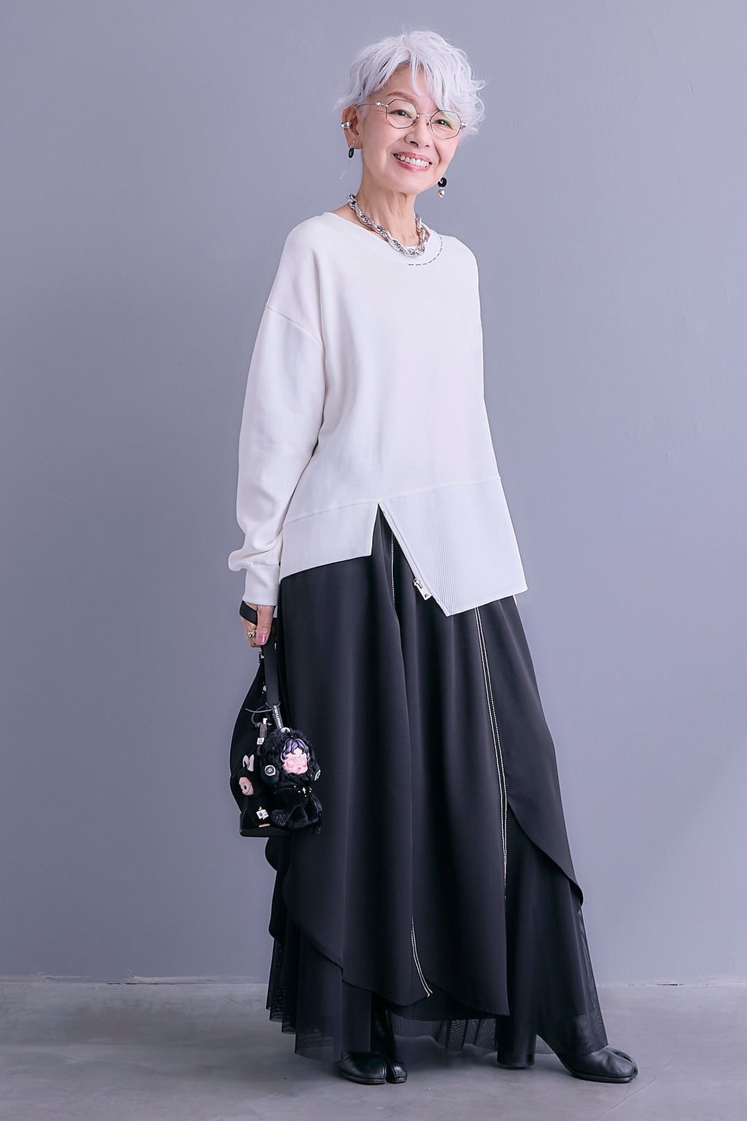 【予約】ステッチデザインアシメZIPプルオーバー