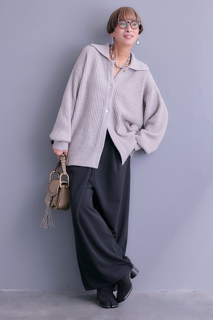 【予約】フラットカラールーズニット