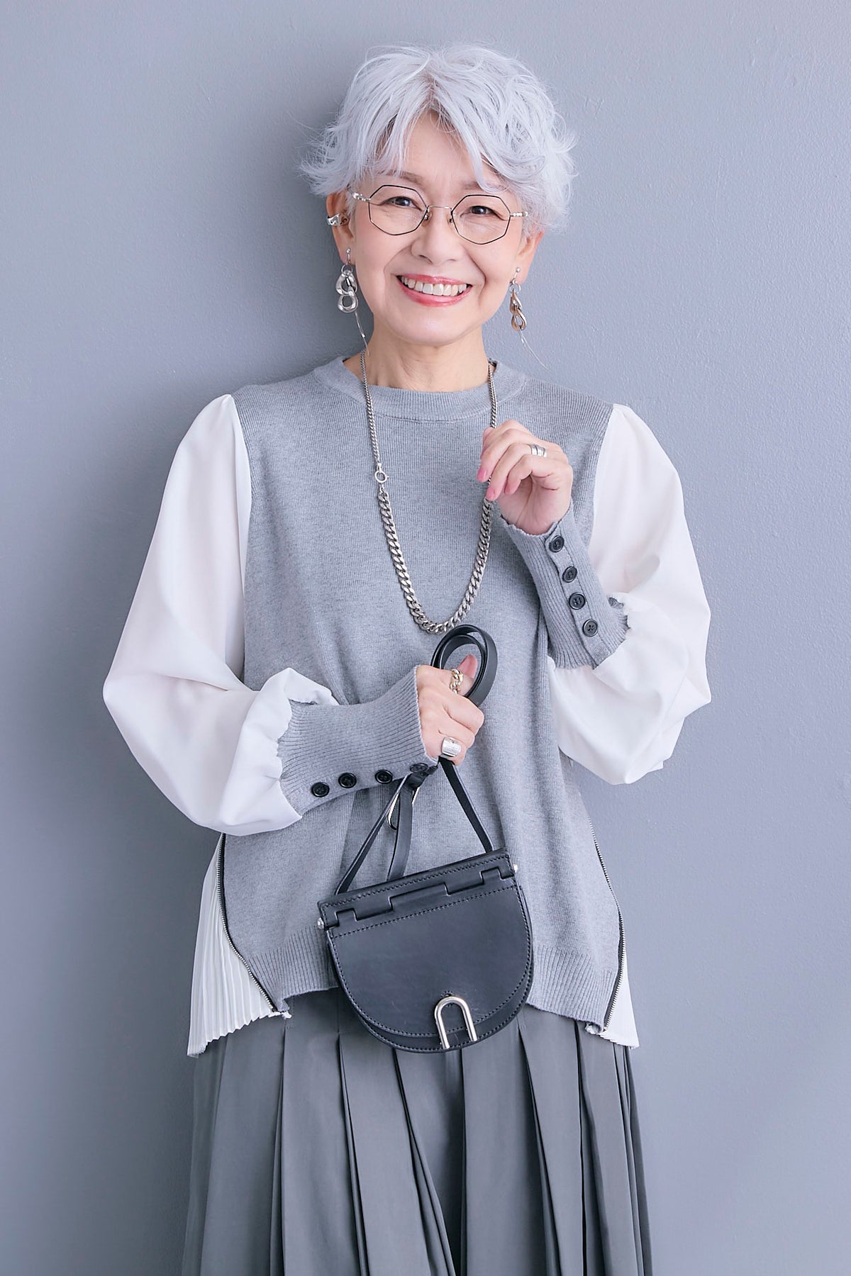 予約】ZIPサイドプリーツニットコンビプルオーバー – AIJAN