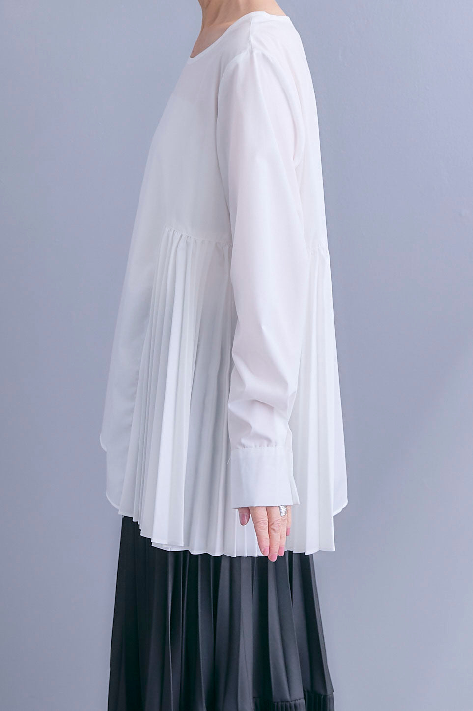 【予約】アシメサイドプリーツブラウス+サイドオープンニットベスト(ベルト付き)