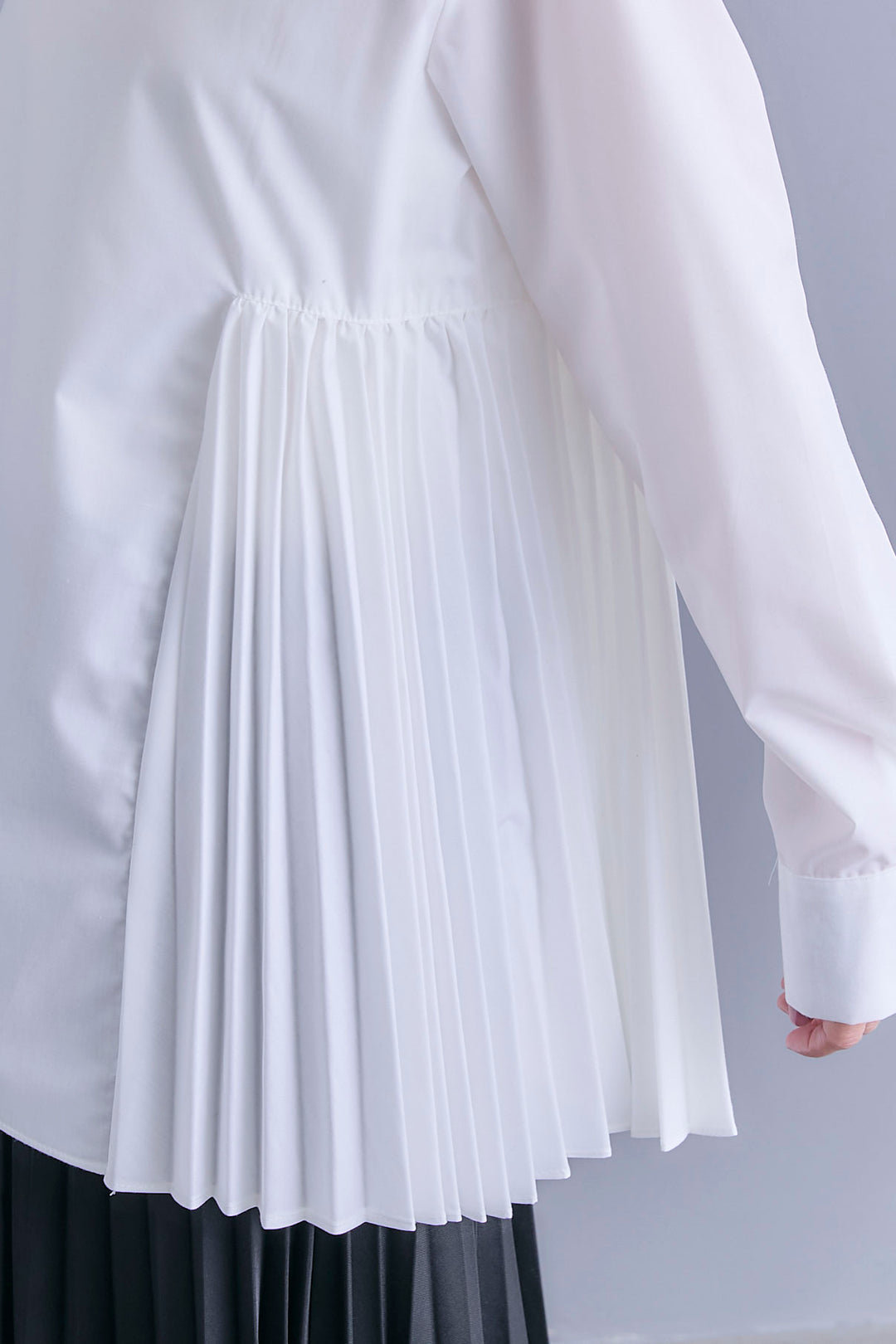 【予約】アシメサイドプリーツブラウス+サイドオープンニットベスト(ベルト付き)