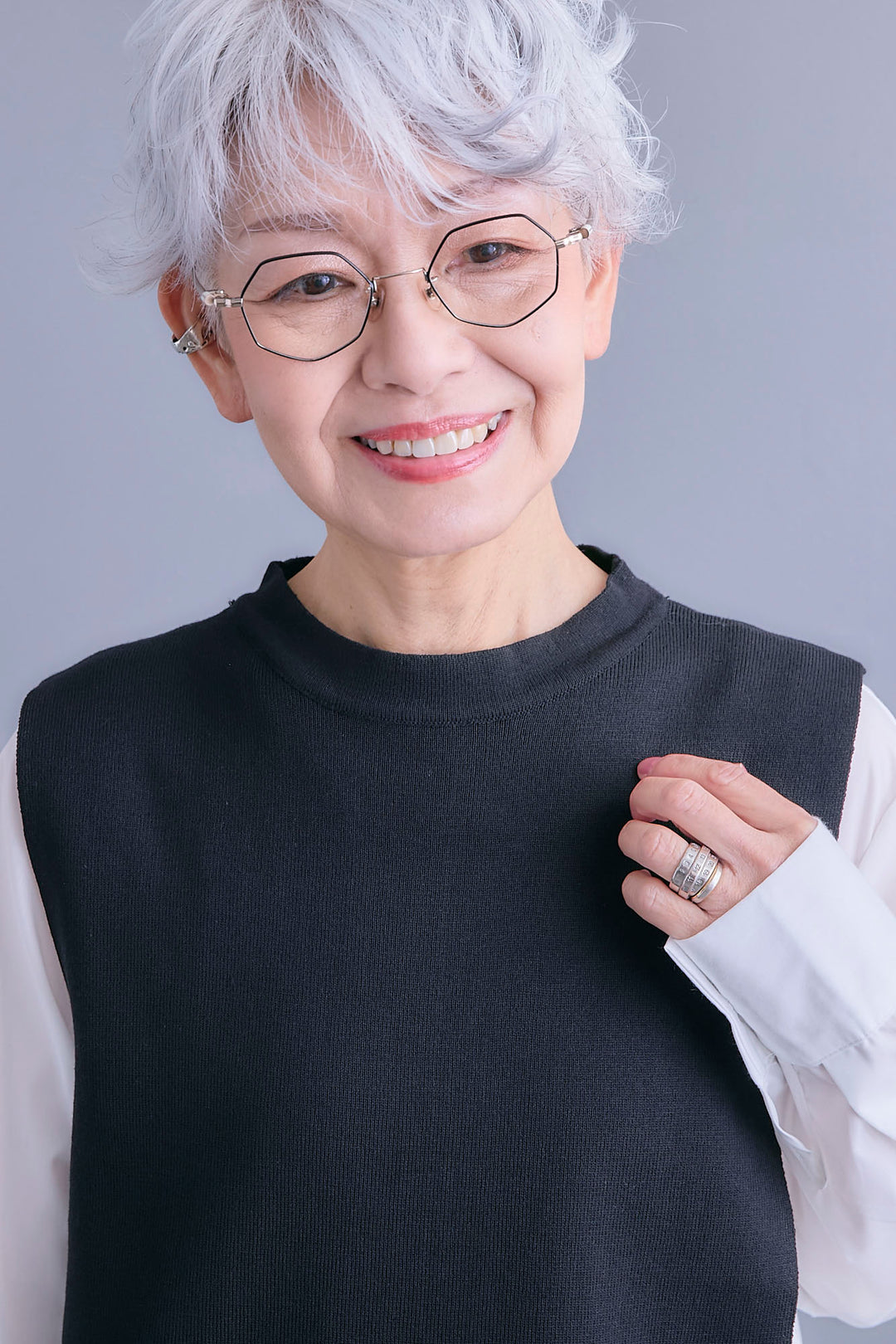 【予約】アシメサイドプリーツブラウス+サイドオープンニットベスト(ベルト付き)