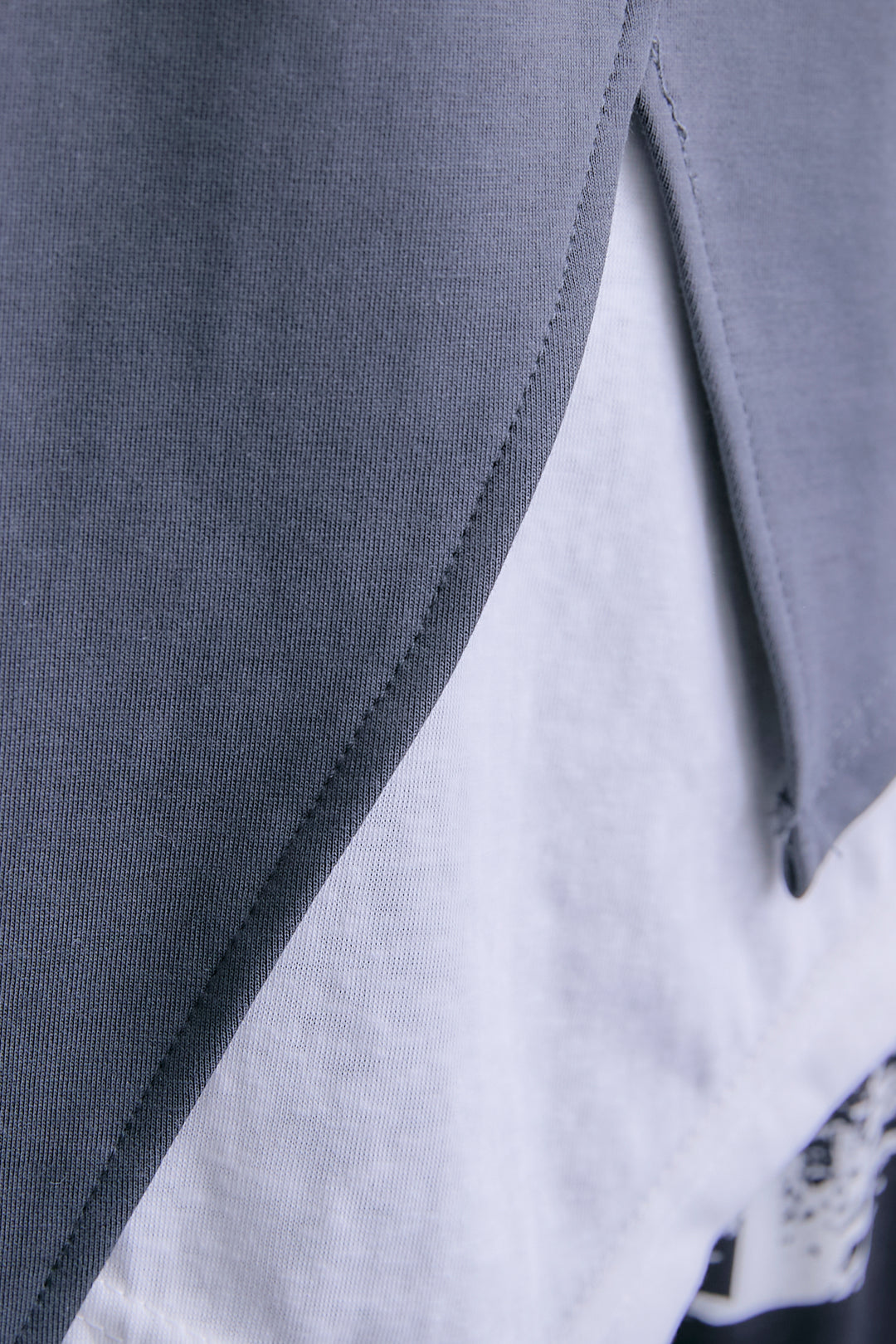 【予約】ZIPオープンVネックベスト+アシメロンT